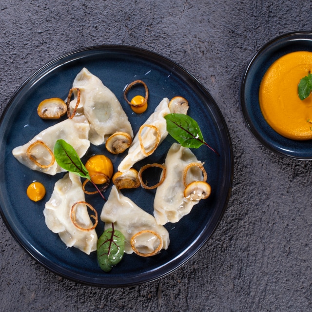 Wegańskie pierogi z soczewicą